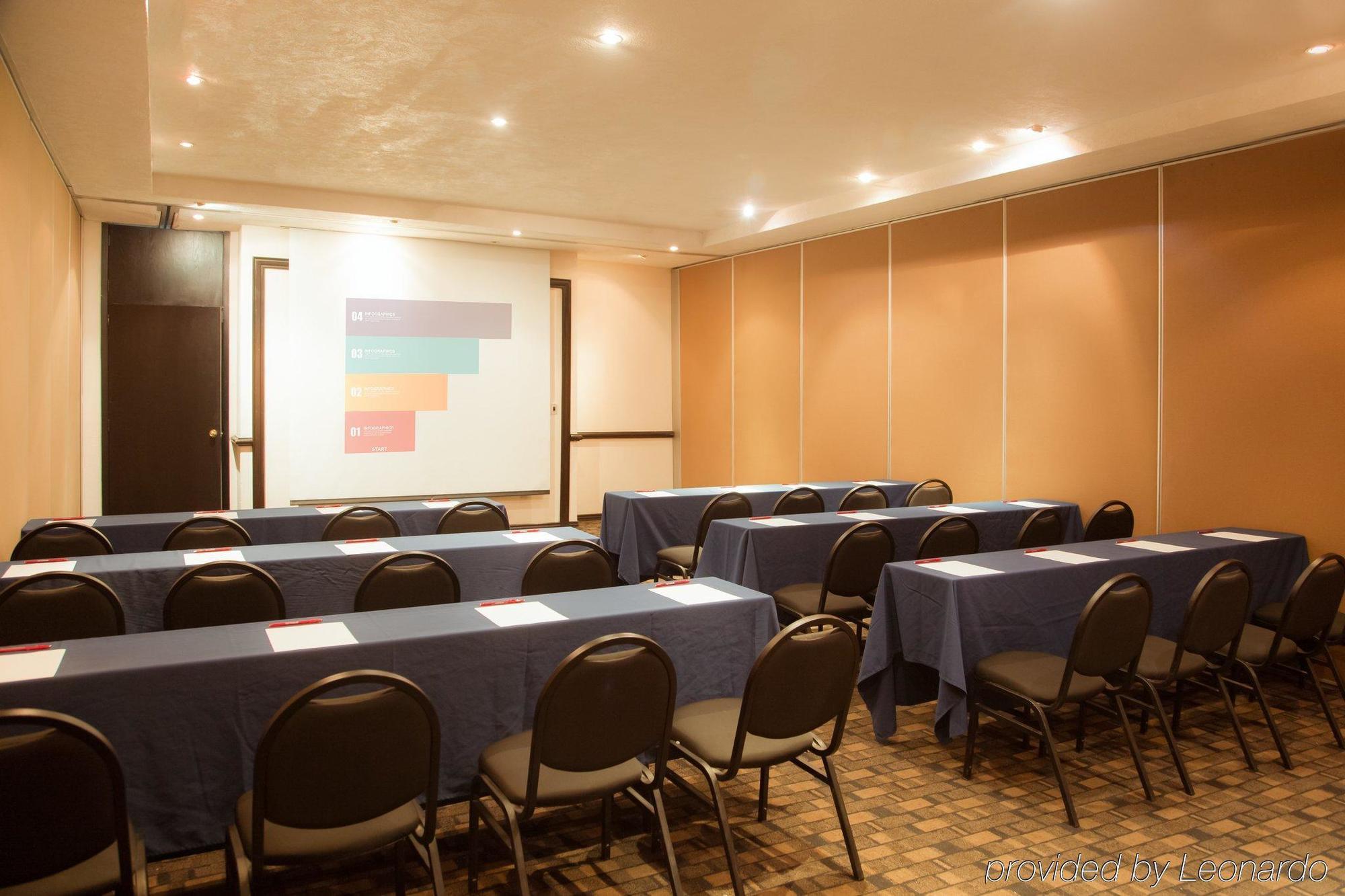 Fiesta Inn Monclova Exterior photo