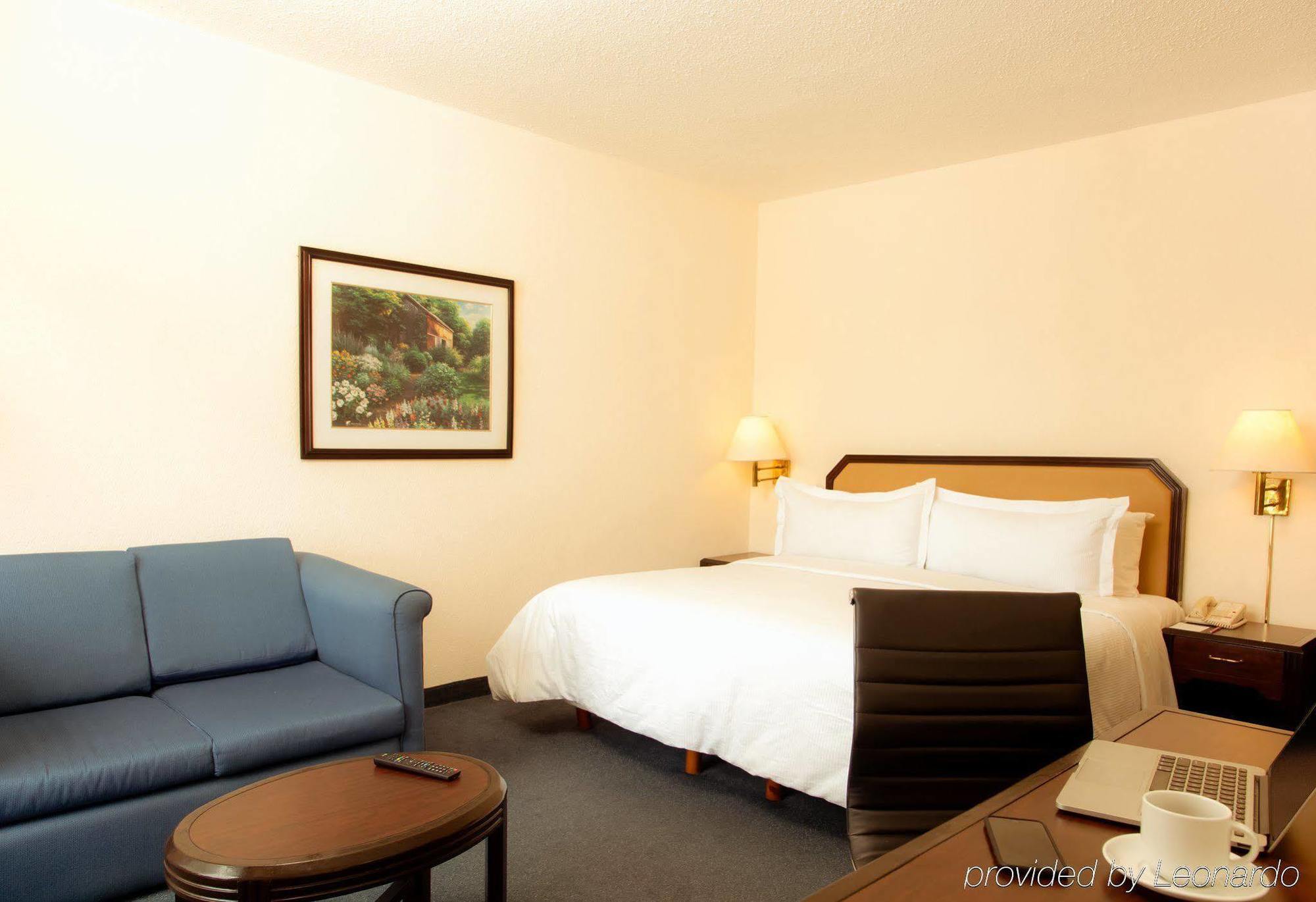 Fiesta Inn Monclova Exterior photo